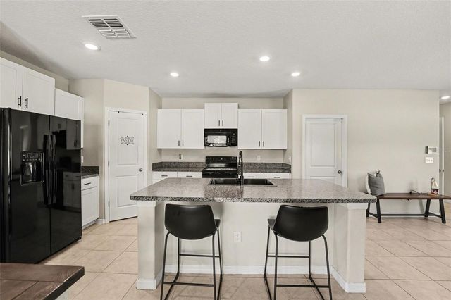 5067 SABLE CHIME DR, Wimauma, FL 33598