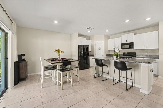 5067 SABLE CHIME DR, Wimauma, FL 33598