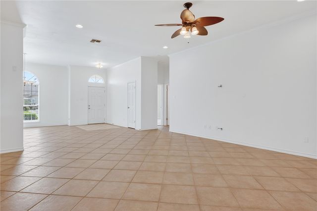 14901 Dasmarinas Dr, Corpus Christi, TX 78418