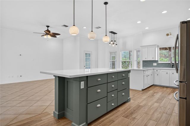 14901 Dasmarinas Dr, Corpus Christi, TX 78418