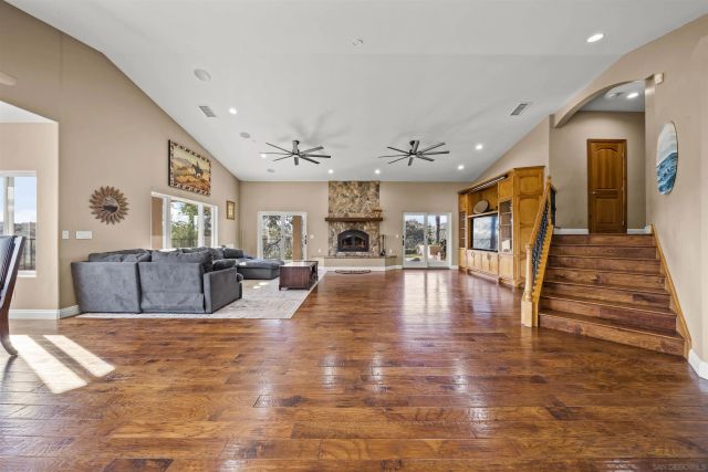 16951 Old Coach Rd, Poway, CA 92064