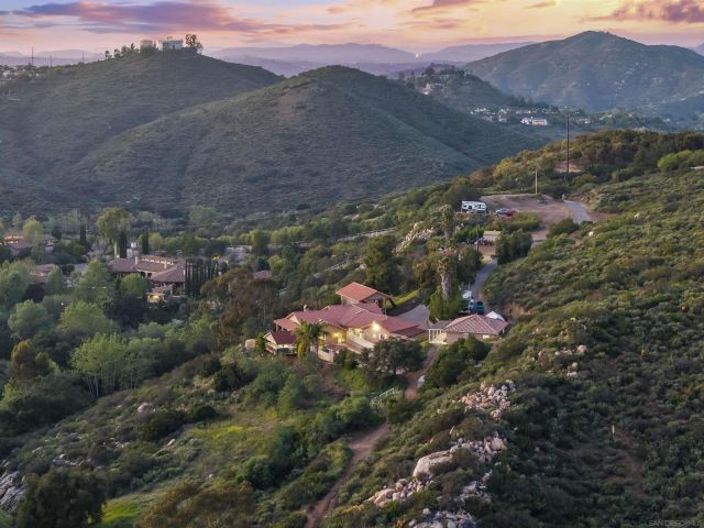 16951 Old Coach Rd, Poway, CA 92064