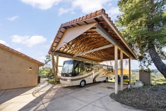 16951 Old Coach Rd, Poway, CA 92064