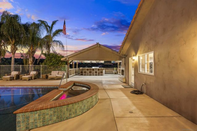 16951 Old Coach Rd, Poway, CA 92064