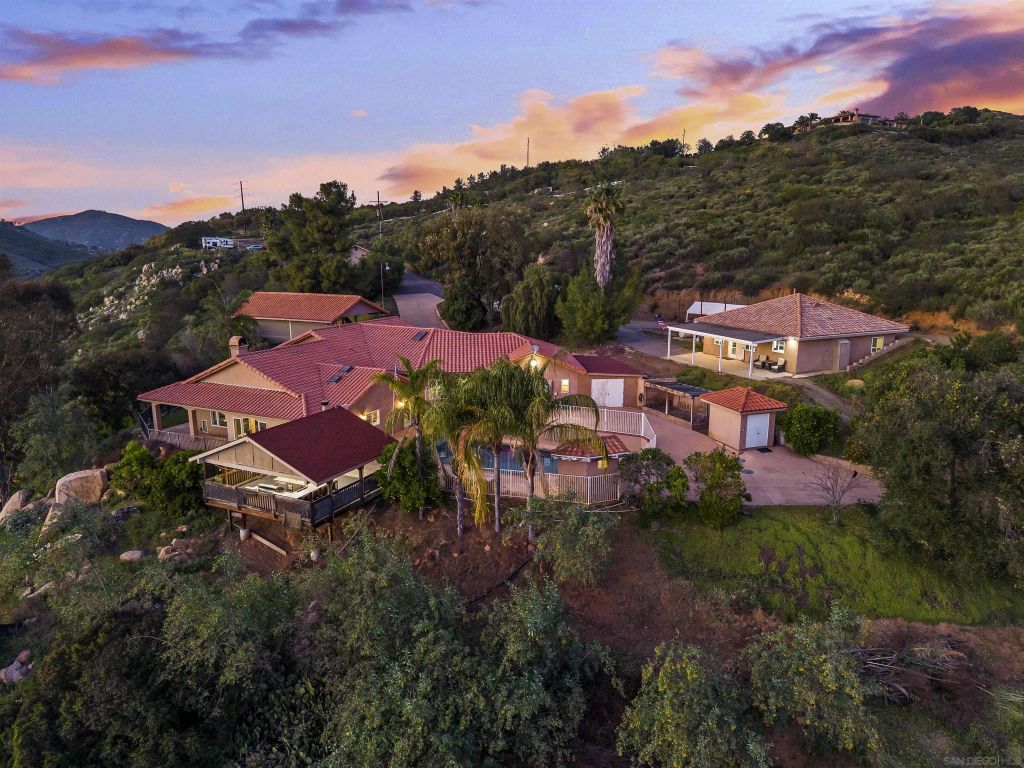 16951 Old Coach Rd, Poway, CA 92064