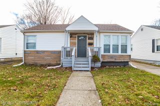 2420 Brockton Avenue, Royal Oak, MI 48067