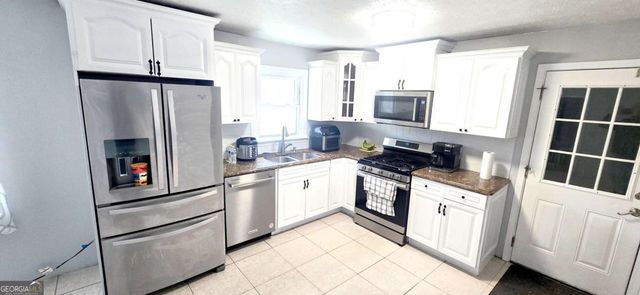 4034 Weeks Drive NW, Kennesaw, GA 30144