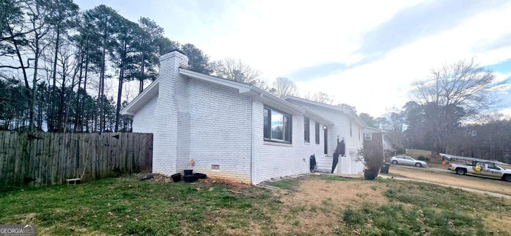 4034 Weeks Drive NW, Kennesaw, GA 30144