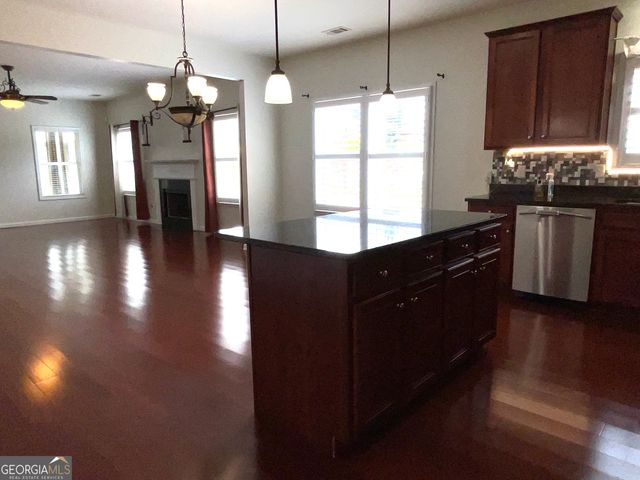 1408 Saphire Drive, Mcdonough, GA 30252