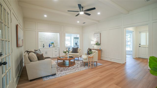 1917 Middle Glen Drive, Carrollton, TX 75007