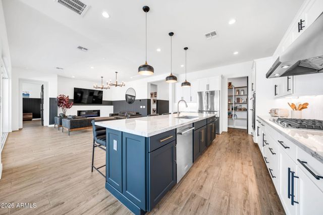 17208 W MOUNTAINAIR Street, Surprise, AZ 85388