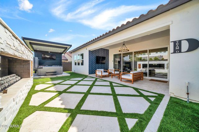 17208 W MOUNTAINAIR Street, Surprise, AZ 85388