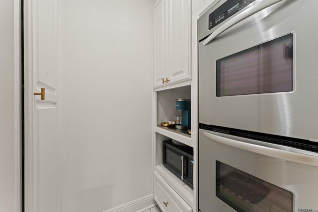 8720 W Fairway Dr, Baton Rouge, LA 70809