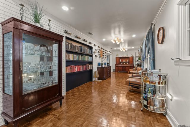 8720 W Fairway Dr, Baton Rouge, LA 70809