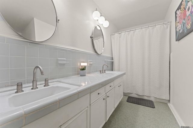 8720 W Fairway Dr, Baton Rouge, LA 70809