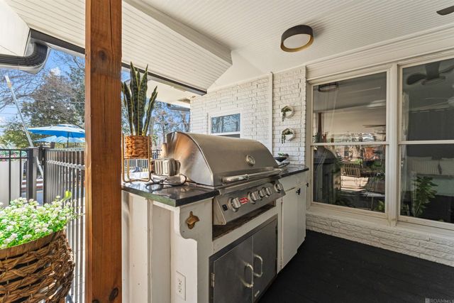 8720 W Fairway Dr, Baton Rouge, LA 70809