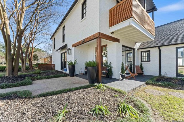 8720 W Fairway Dr, Baton Rouge, LA 70809