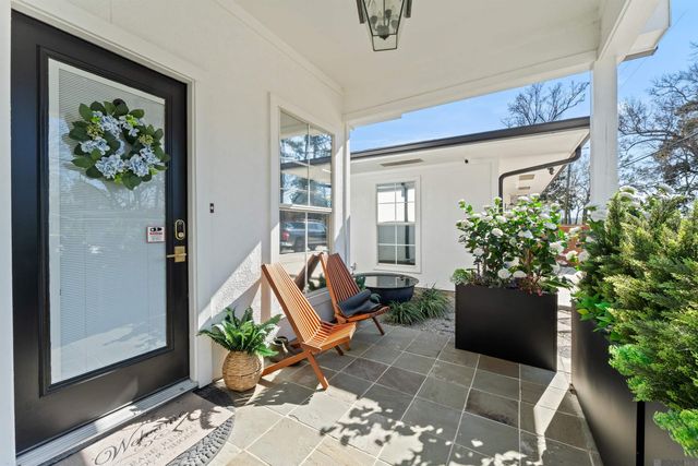 8720 W Fairway Dr, Baton Rouge, LA 70809