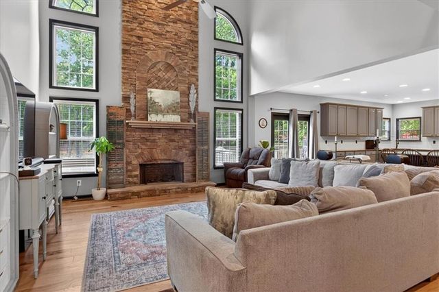 200 White Cloud Run, Canton, GA 30114
