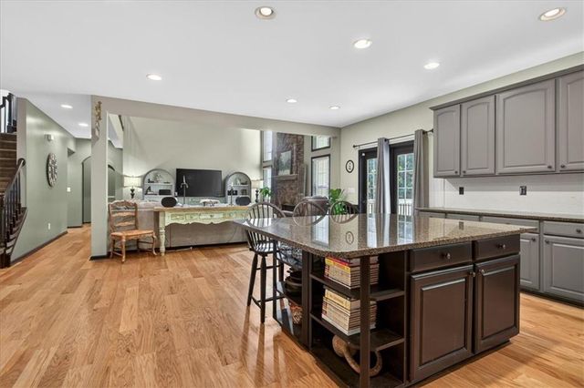 200 White Cloud Run, Canton, GA 30114