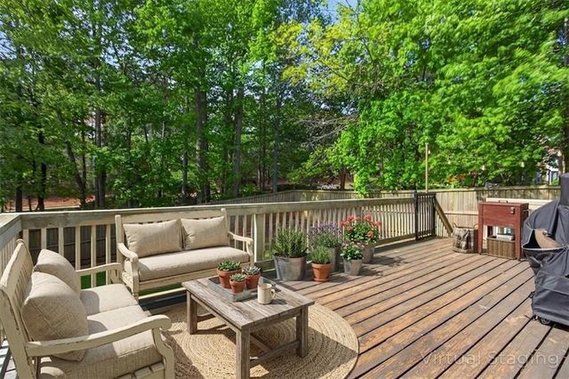 200 White Cloud Run, Canton, GA 30114