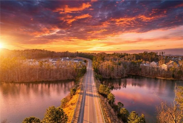200 White Cloud Run, Canton, GA 30114