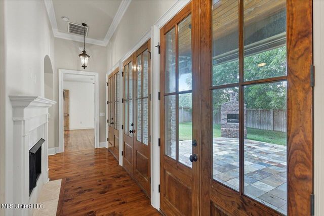 422 Summerville Drive, Madison, MS 39110