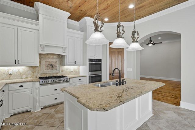 422 Summerville Drive, Madison, MS 39110