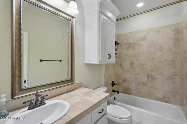 422 Summerville Drive, Madison, MS 39110