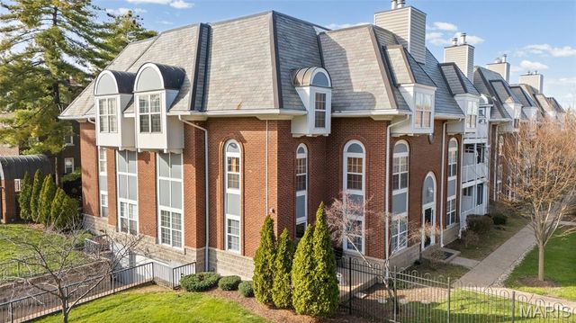 4235 W Pine Boulevard 3, St Louis, MO 63108