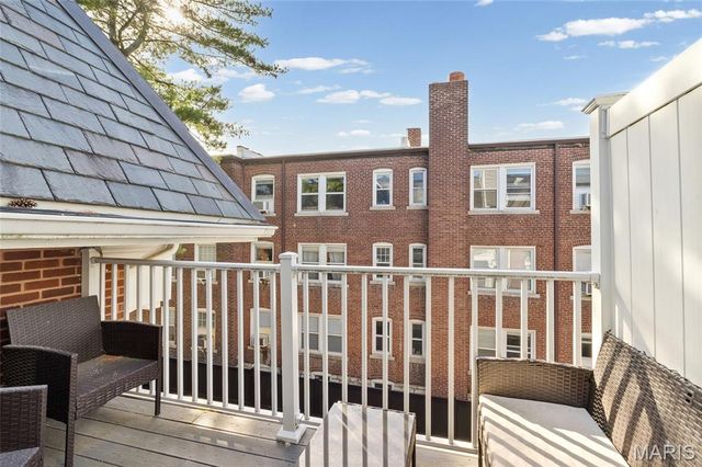 4235 W Pine Boulevard 3, St Louis, MO 63108