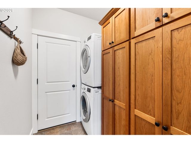 346 RIVER LOOP 1, Eugene, OR 97404