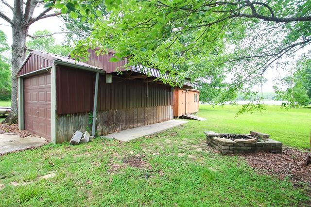 210 Kingwood Dr, Sparta, TN 38583