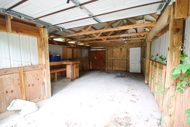 210 Kingwood Dr, Sparta, TN 38583