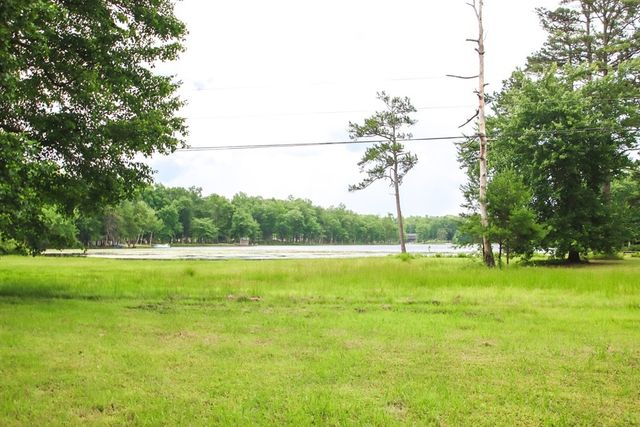 210 Kingwood Dr, Sparta, TN 38583