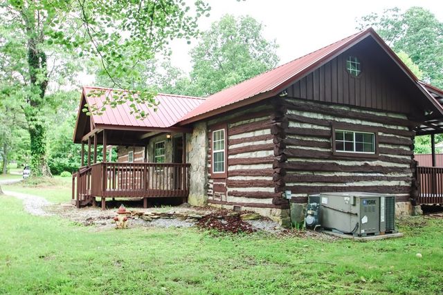 210 Kingwood Dr, Sparta, TN 38583