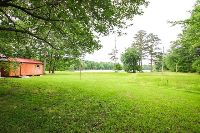 210 Kingwood Dr, Sparta, TN 38583