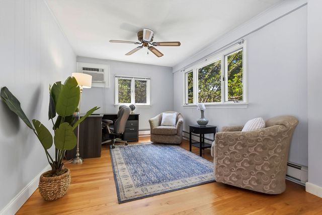 542 Trapelo Rd, Waltham, MA 02452