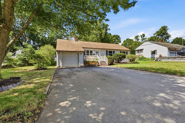 542 Trapelo Rd, Waltham, MA 02452