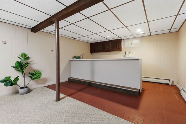 542 Trapelo Rd, Waltham, MA 02452