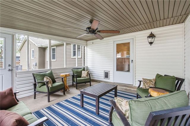 8821 Lowell Avenue, Overland Park, KS 66212