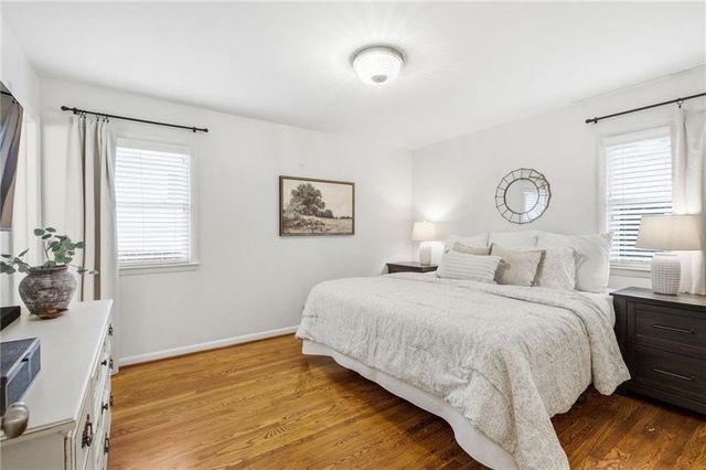 8821 Lowell Avenue, Overland Park, KS 66212