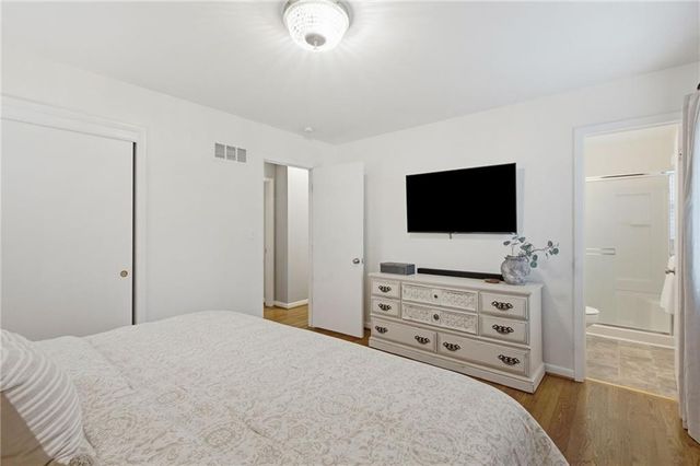 8821 Lowell Avenue, Overland Park, KS 66212