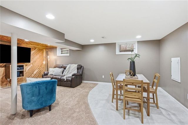 8821 Lowell Avenue, Overland Park, KS 66212