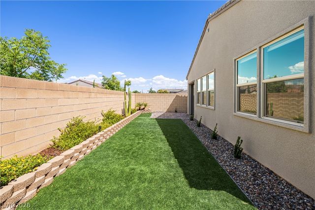 9868 Heather Moore Avenue, Las Vegas, NV 89166