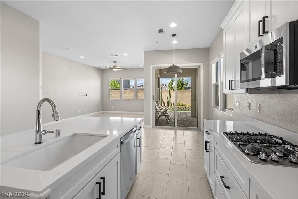 9868 Heather Moore Avenue, Las Vegas, NV 89166