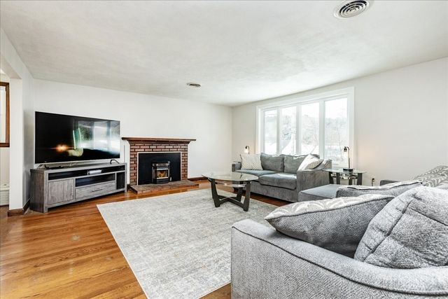 11 Pulver Drive, Peabody, MA 01960