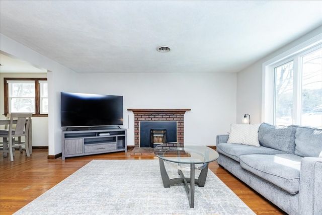 11 Pulver Drive, Peabody, MA 01960