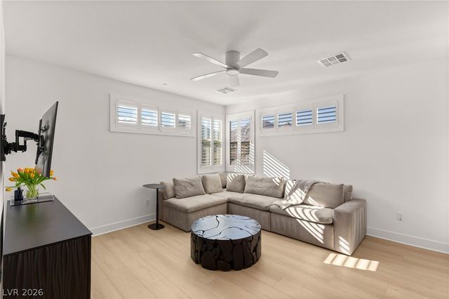 484 Windstone Crest Avenue, Las Vegas, NV 89138