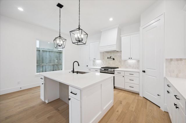 1407 A Malone Street, Houston, TX 77007